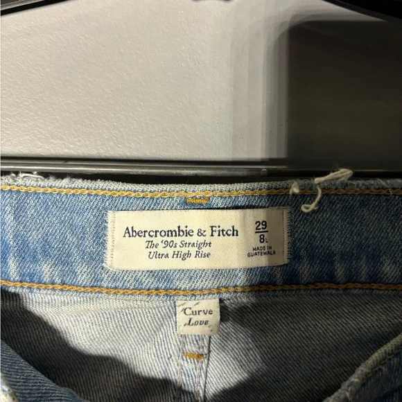 Abercrombie & Fitch The 90s Straight Ultra High Rise Curve Love Size 29/8L - Picture 3 of 3